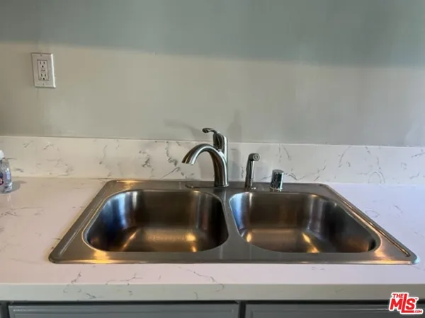 a close view of sink and tap