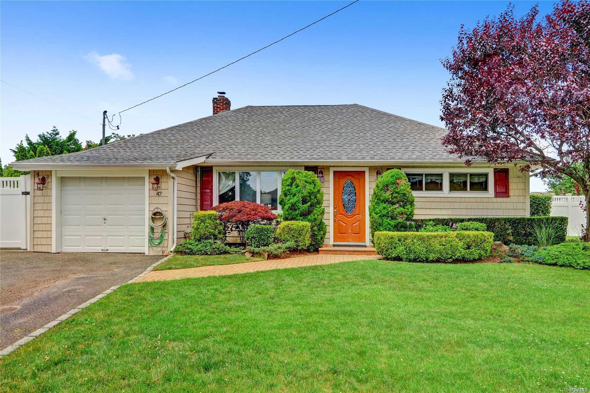 47 Polo Road Massapequa, NY 11758 - Photo 1 of 1 Gallery Image 1