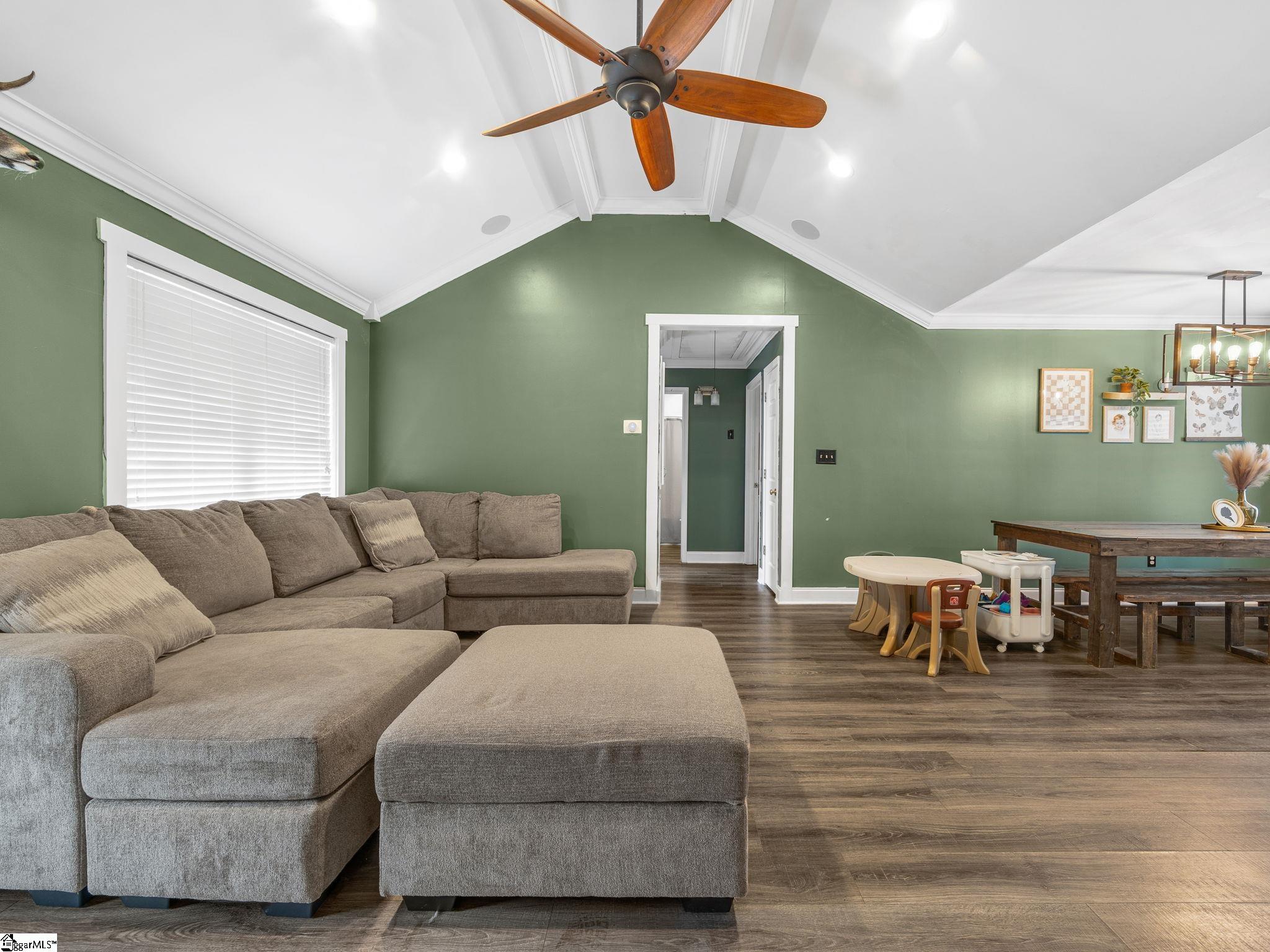 1515 Rainbow Lake Road Inman, SC 29349 - Photo 7 of 30 Gallery Image 7