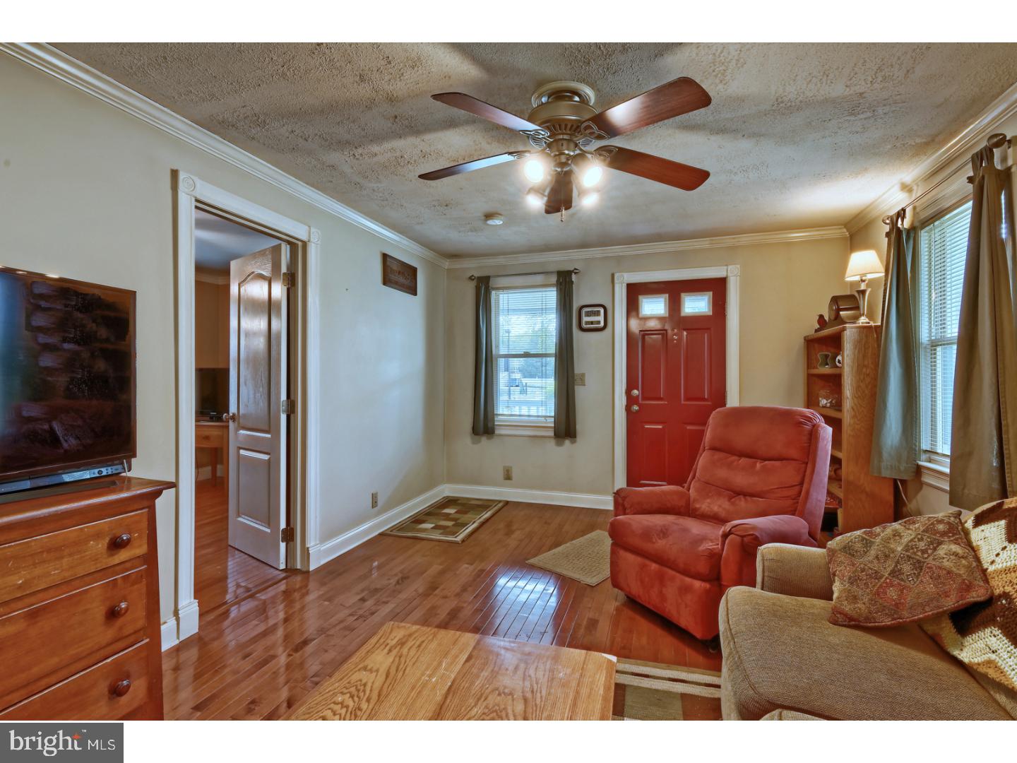 761 Iszard Road Deptford, NJ 08096 - Photo 5 of 25 Gallery Image 5