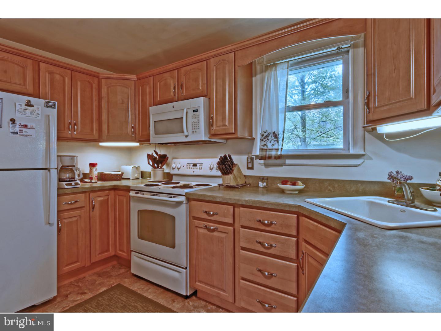 761 Iszard Road Deptford, NJ 08096 - Photo 10 of 25 Gallery Image 10