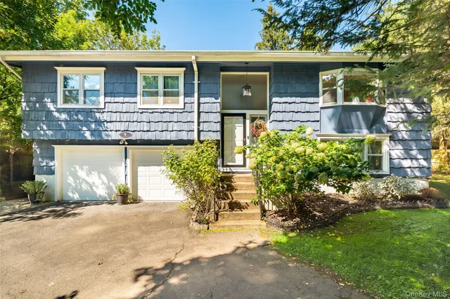 $925,000 | 9 Brookdell Drive, Hartsdale, NY 10530