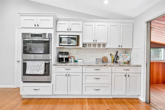 $925,000 | 9 Brookdell Drive, Hartsdale, NY 10530