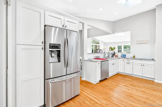 $925,000 | 9 Brookdell Drive, Hartsdale, NY 10530