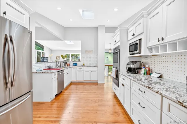 $925,000 | 9 Brookdell Drive, Hartsdale, NY 10530