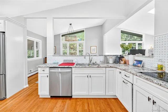 $925,000 | 9 Brookdell Drive, Hartsdale, NY 10530