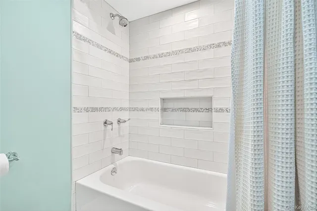 $925,000 | 9 Brookdell Drive, Hartsdale, NY 10530