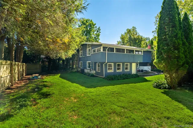 $925,000 | 9 Brookdell Drive, Hartsdale, NY 10530