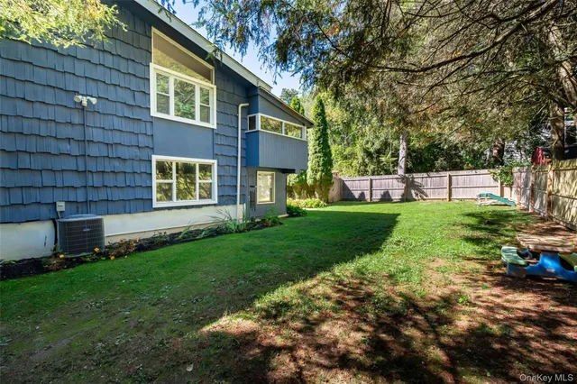 $925,000 | 9 Brookdell Drive, Hartsdale, NY 10530