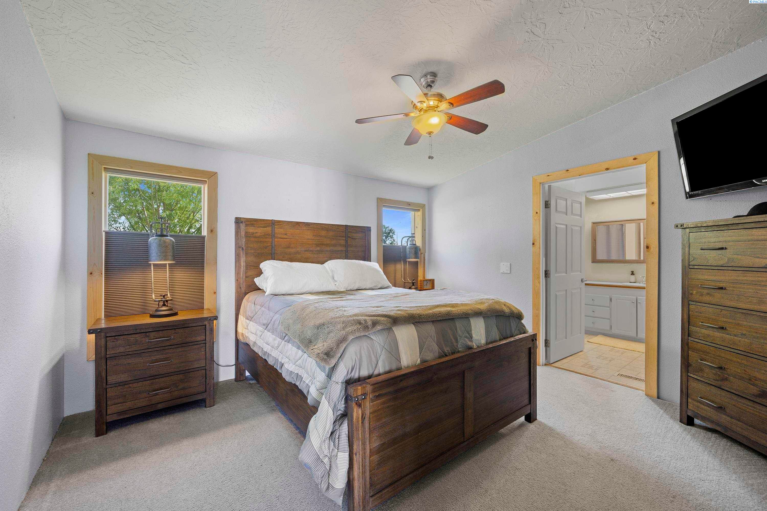 200504 East Perkins Road Kennewick, WA 99337 - Photo 15 of 36 Gallery Image 15