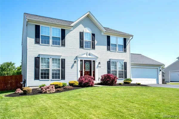 $510,000 | 2235 Hunters Hollow Lane, Hamburg, NY 14085