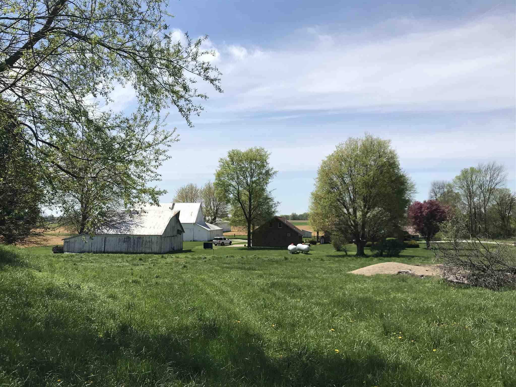 5589 South Christmas Road Vincennes, IN 47591 - Photo 12 of 16 Gallery Image 12