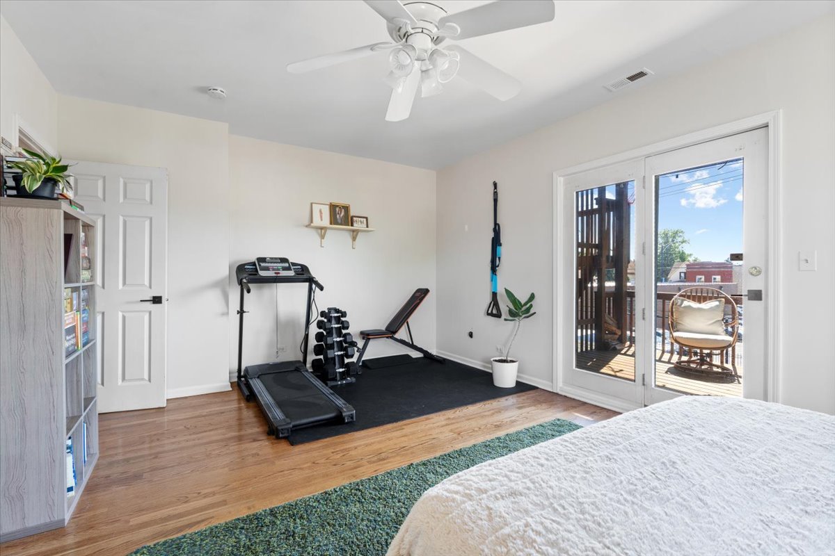 4232 North Harding Avenue, Unit 2N Chicago, IL 60618 - Photo 12 of 19