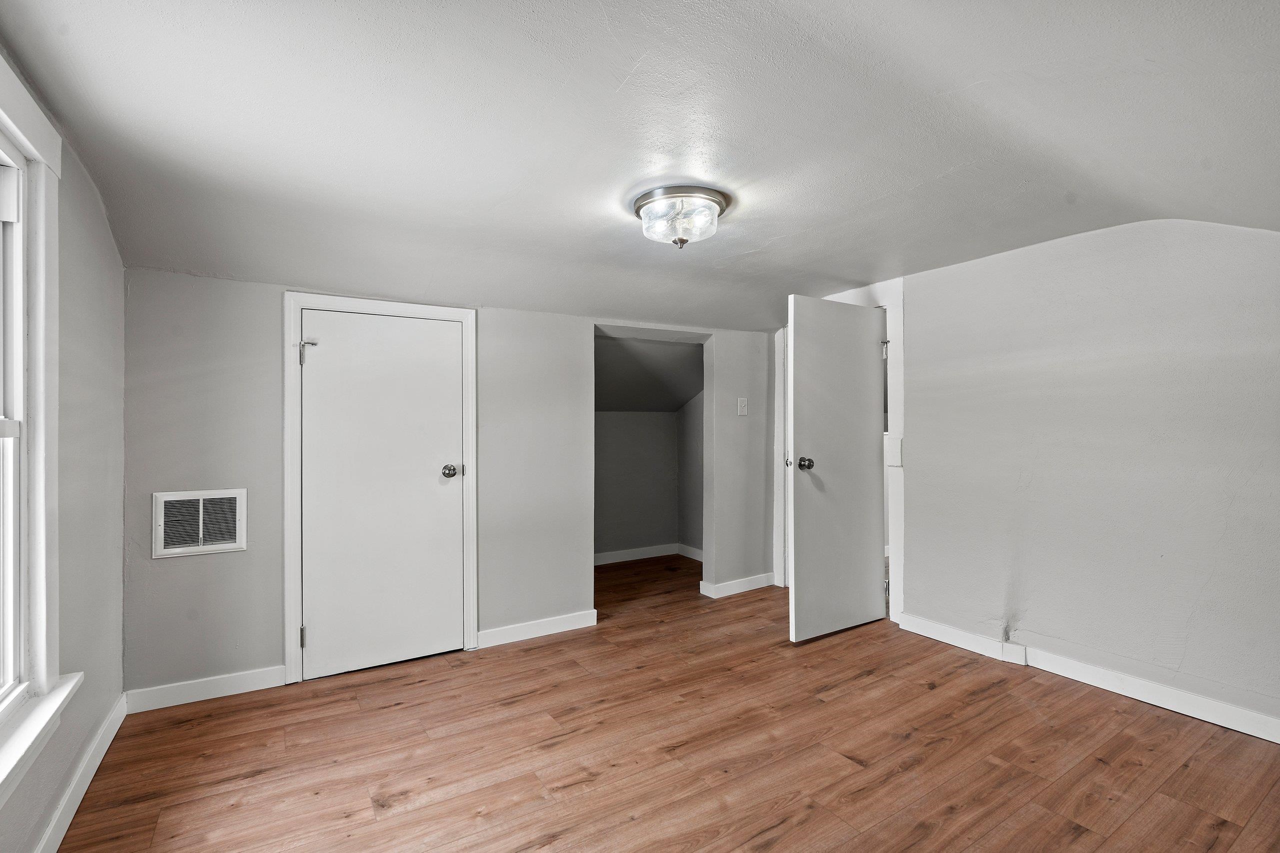 1409 South 10th Street Manitowoc, WI 54220 - Photo 26 of 29