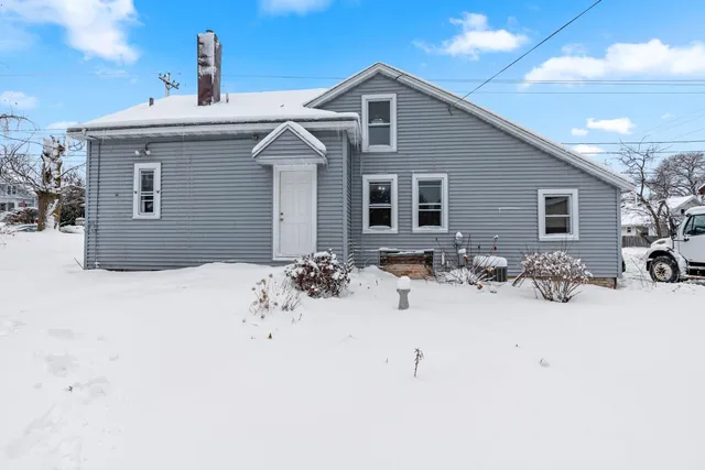 $175,000 | 1409 South 10th Street, Manitowoc, WI 54220