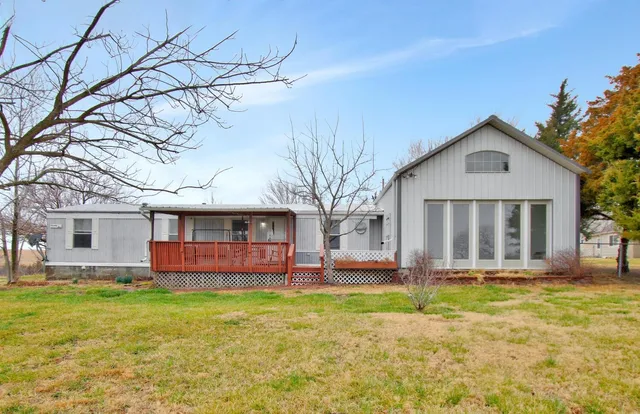 $120,000 | 75 Eureka Lake Road, Eureka, KS 67045