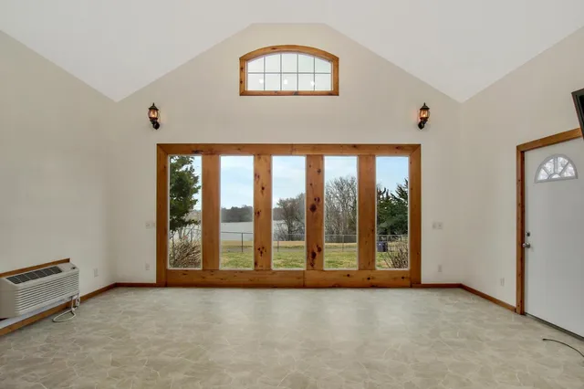 $120,000 | 75 Eureka Lake Road, Eureka, KS 67045