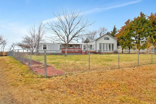 $120,000 | 75 Eureka Lake Road, Eureka, KS 67045