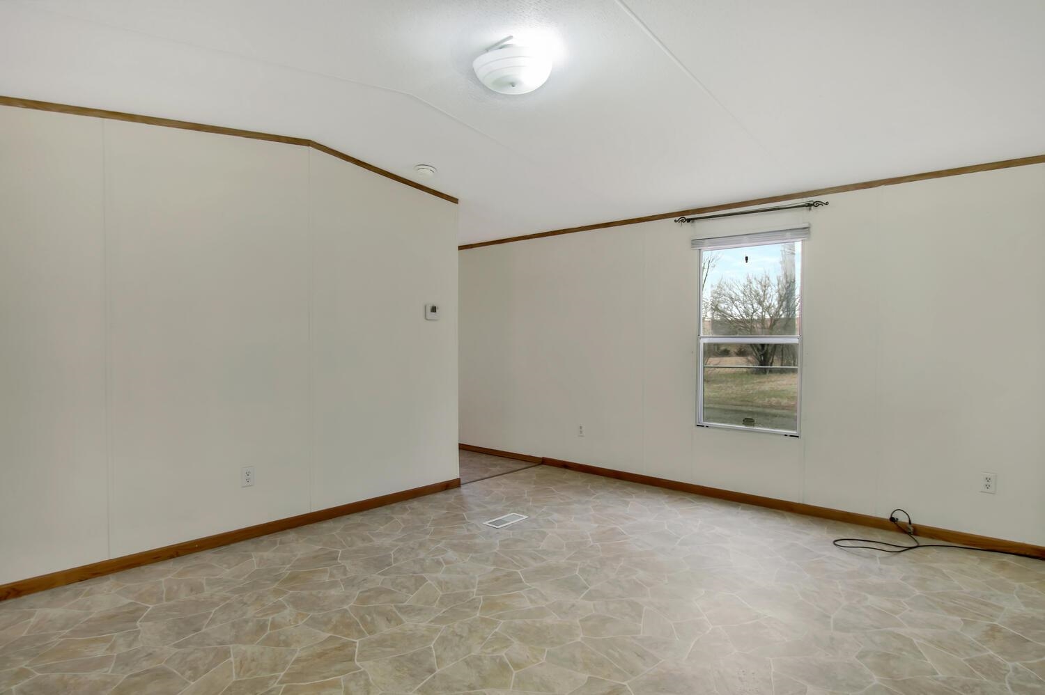 75 Eureka Lake Road Eureka, KS 67045 - Photo 5 of 36