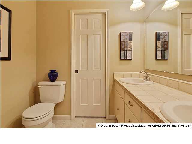 2367 Woodland Ridge Boulevard Baton Rouge, LA 70816 - Photo 8 of 10 Gallery Image 8