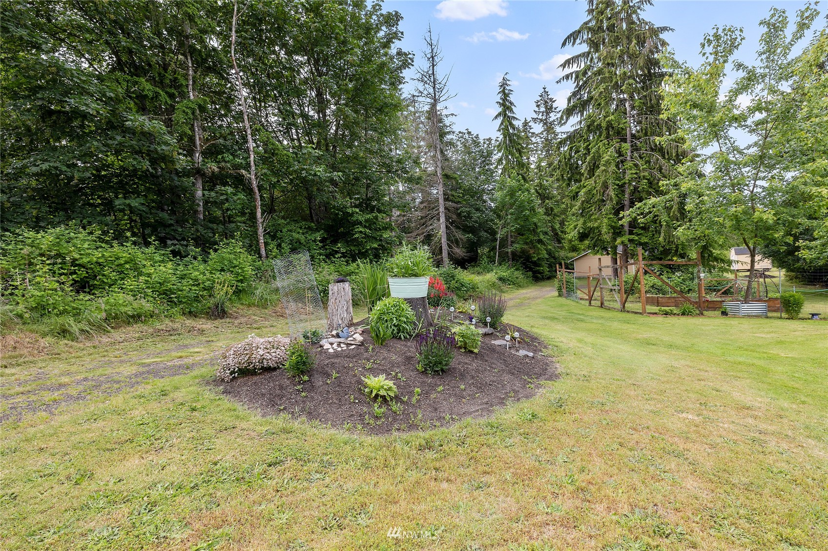 525 Southwest Spruce Road Port Orchard, WA 98367 - Photo 23 of 37 Gallery Image 23
