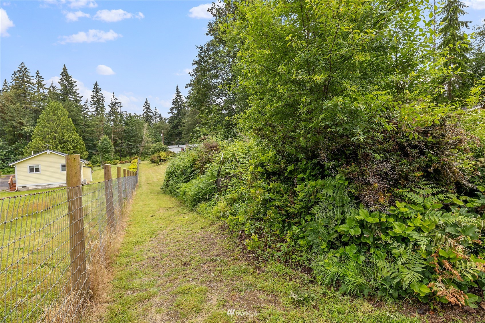 525 Southwest Spruce Road Port Orchard, WA 98367 - Photo 32 of 37 Gallery Image 32