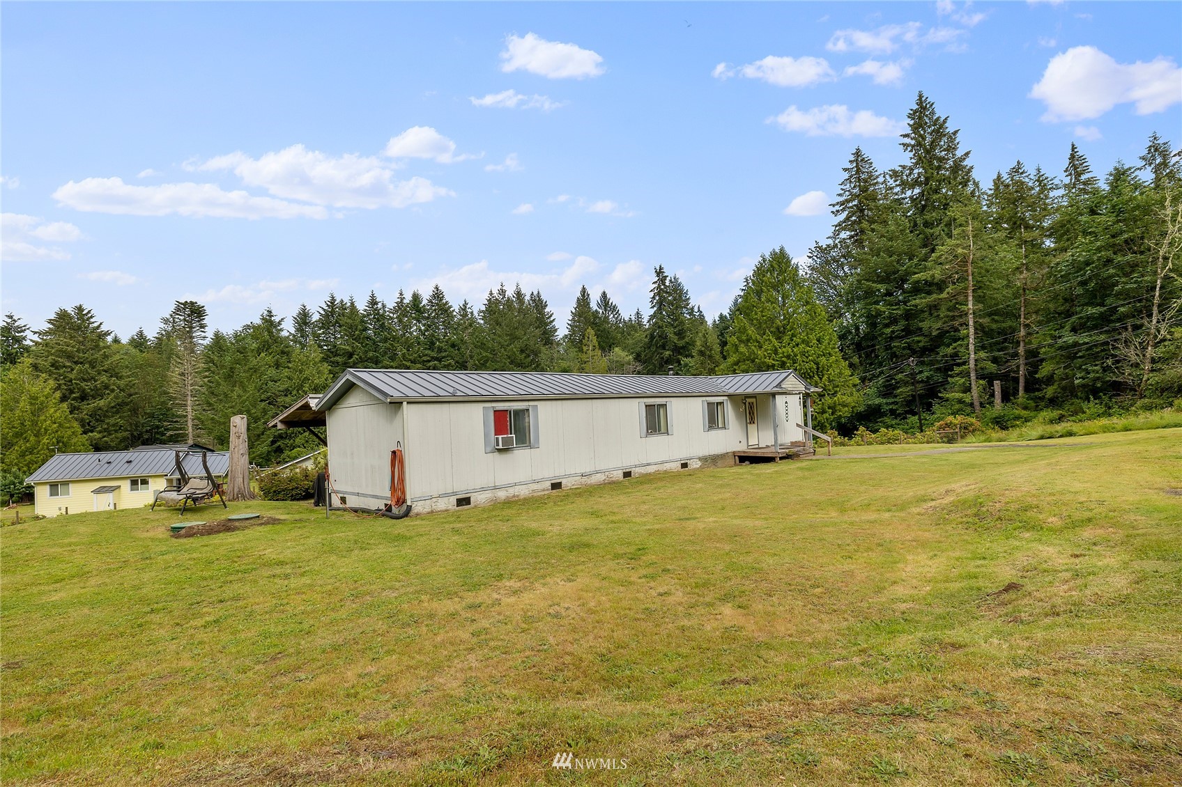 525 Southwest Spruce Road Port Orchard, WA 98367 - Photo 4 of 37 Gallery Image 4