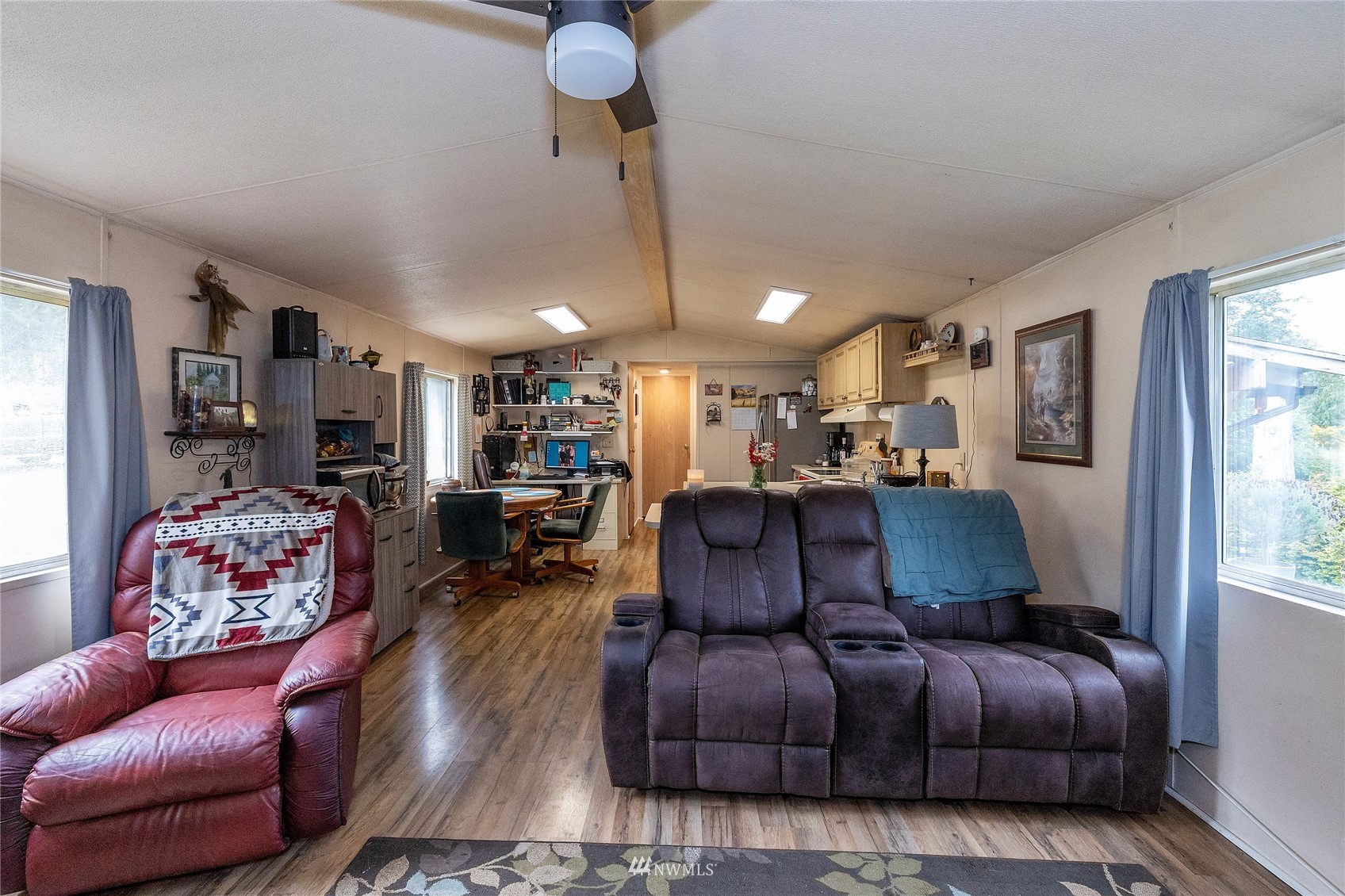 525 Southwest Spruce Road Port Orchard, WA 98367 - Photo 6 of 37 Gallery Image 6