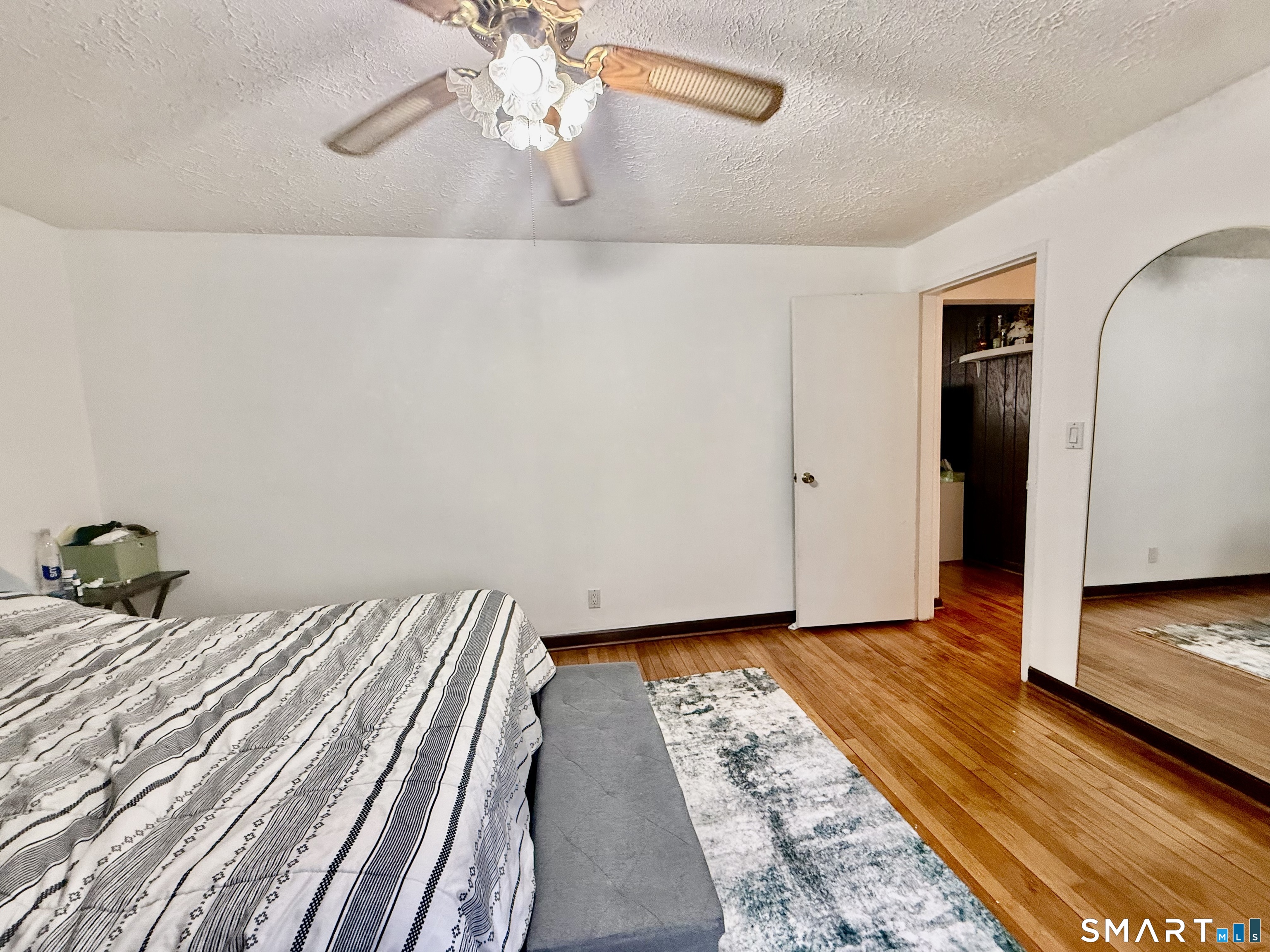 231 Seaton Road, Unit 2 Stamford, CT 06902 - Photo 7 of 31 Spacious Primary Bedroom with a Spacious Closet