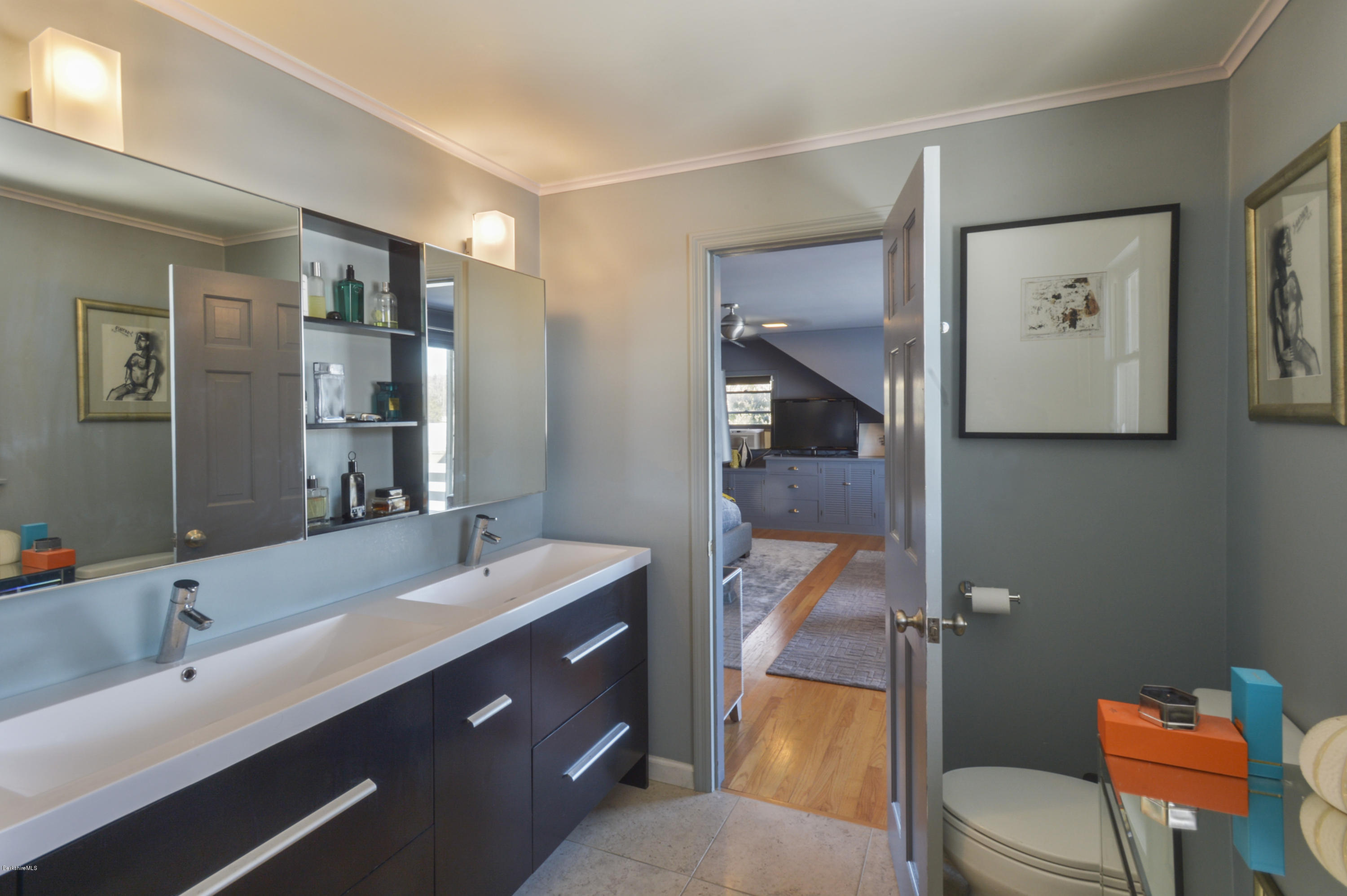 400 Bow Wow Road Sheffield, MA 01257 - Photo 22 of 30 _DSC5269masterbath