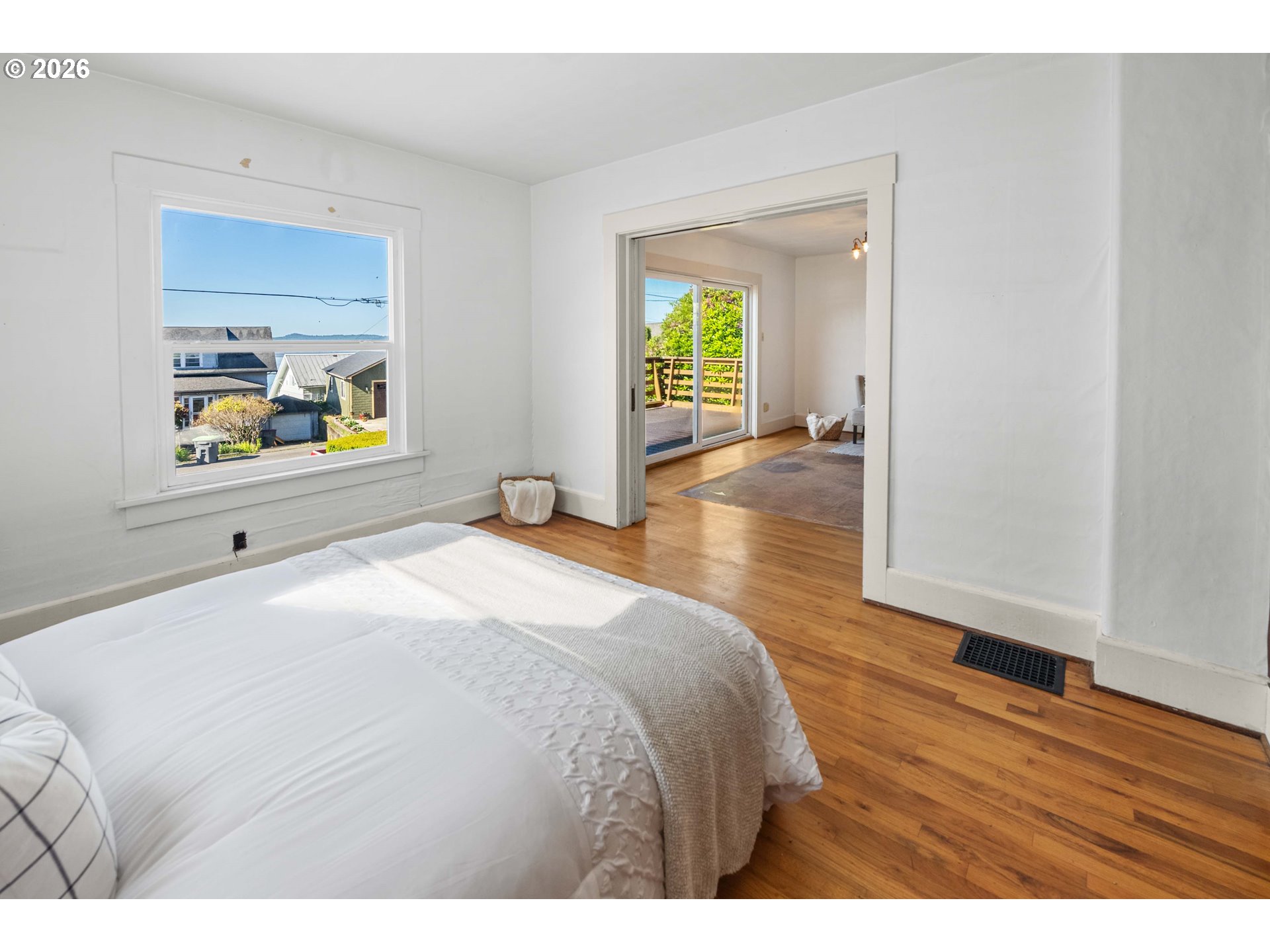 671 Florence Avenue Astoria, OR 97103 - Photo 12 of 48 Unit #1
