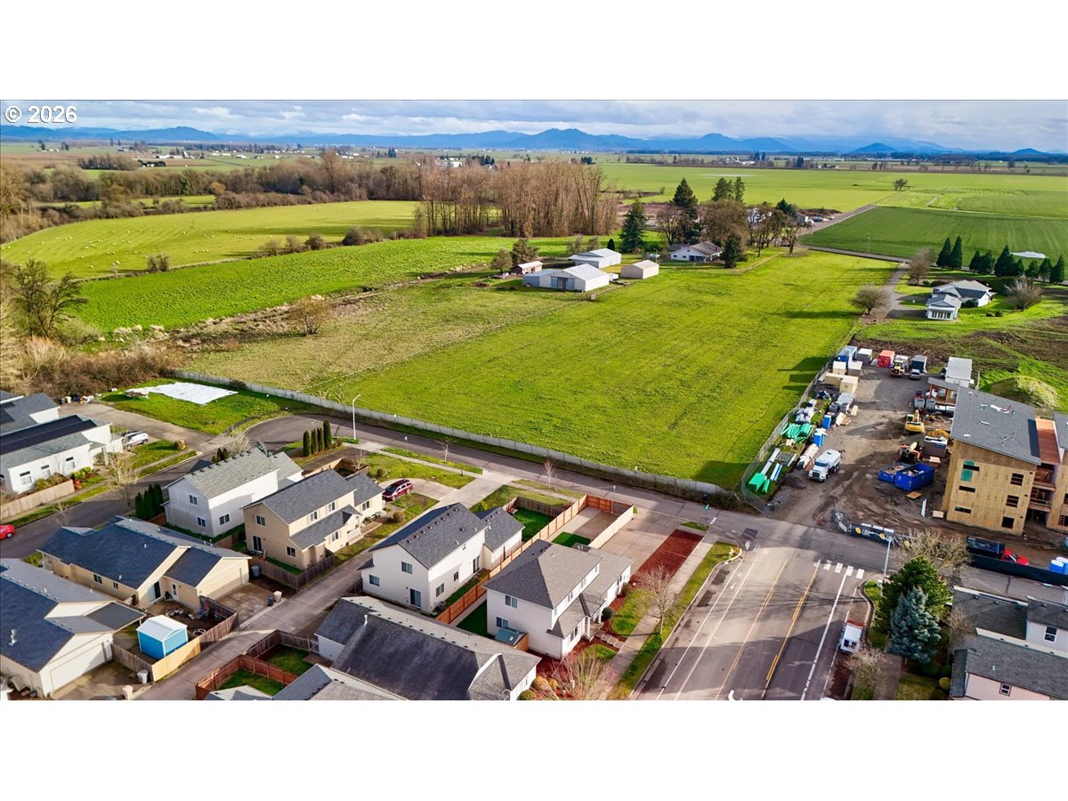 3846 Goldfish Farm Road Southeast Albany, OR 97322 - Photo 9 of 48