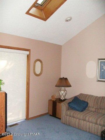2786 Decker Road Bushkill, PA 18324 - Photo 8 of 28 Den