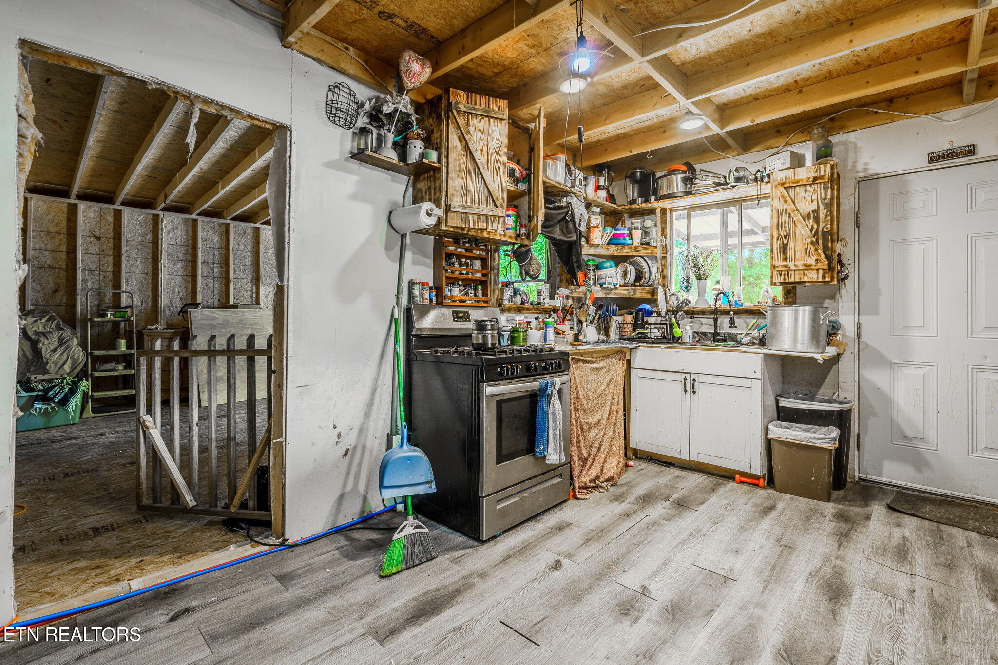 1360 Illuminary Firetower Road, Unit 9 Spring City, TN 37381 - Photo 4 of 30 18-web-or-mls-_DSC2068-HDR