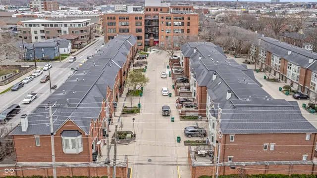 $2,900 | 512 Lockerbie Circle North, Indianapolis, IN 46202