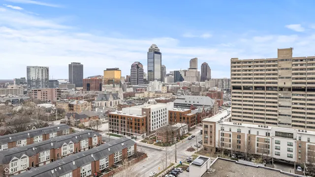 $2,900 | 512 Lockerbie Circle North, Indianapolis, IN 46202