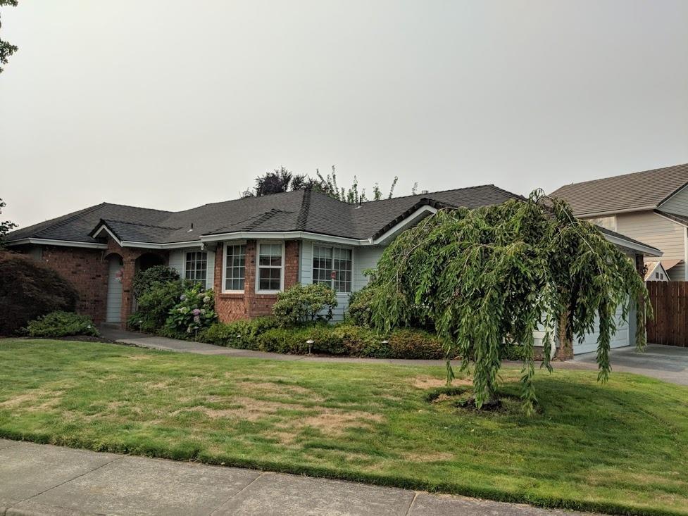 262 Brandon Street Central Point, OR 97502 - Photo 1 of 21 Primary Photo