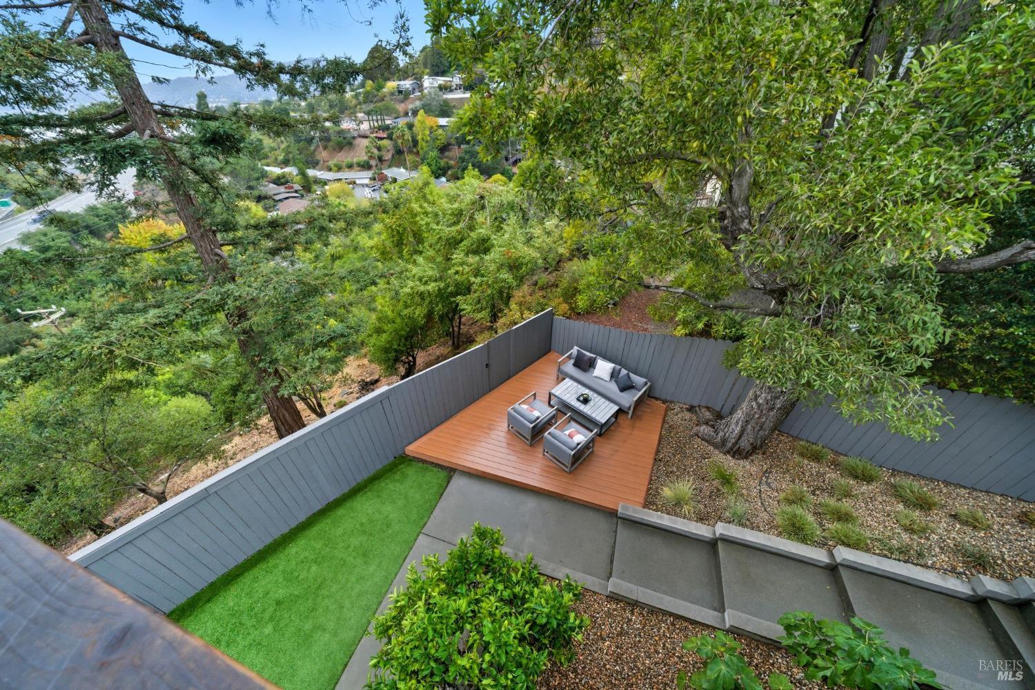 370 Vía La Cumbre Greenbrae, CA 94904 - Photo 18 of 44