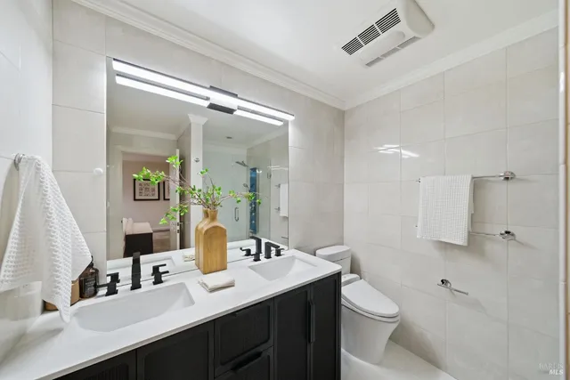 $1,849,000 | 370 VÃa La Cumbre, Greenbrae, CA 94904