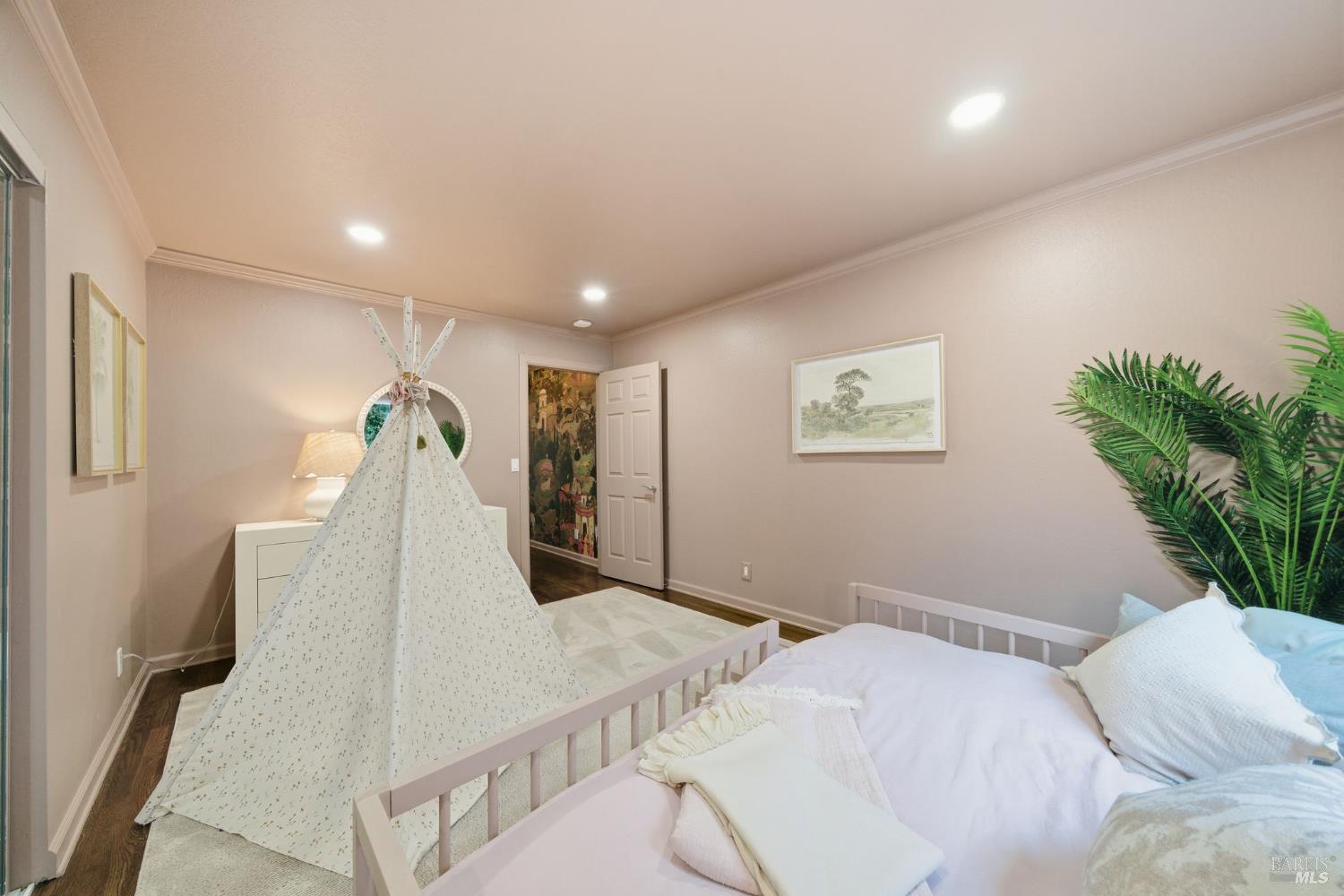 370 Vía La Cumbre Greenbrae, CA 94904 - Photo 26 of 44