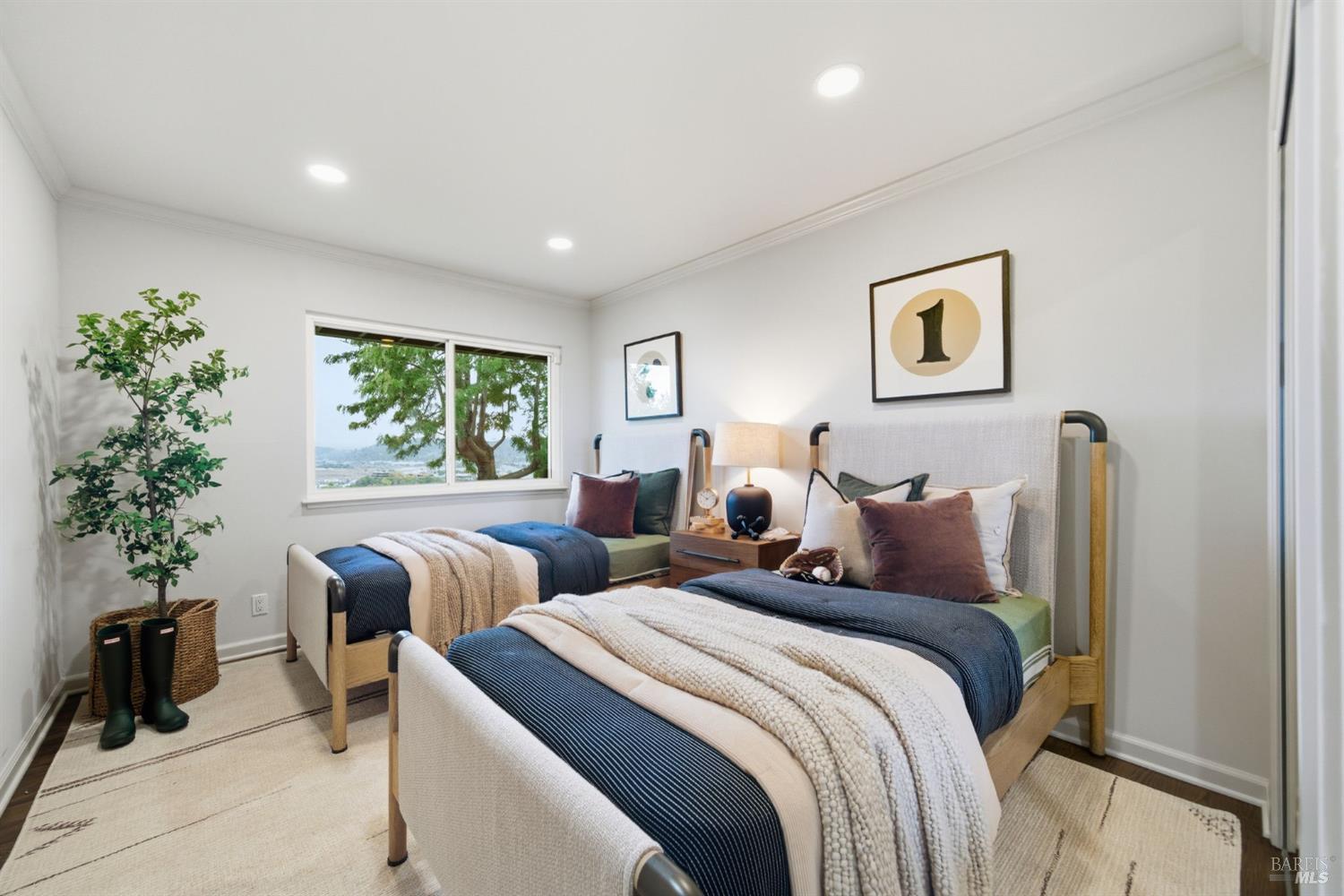 370 Vía La Cumbre Greenbrae, CA 94904 - Photo 31 of 44