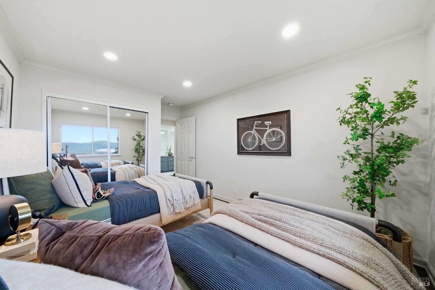 370 Vía La Cumbre Greenbrae, CA 94904 - Photo 32 of 44