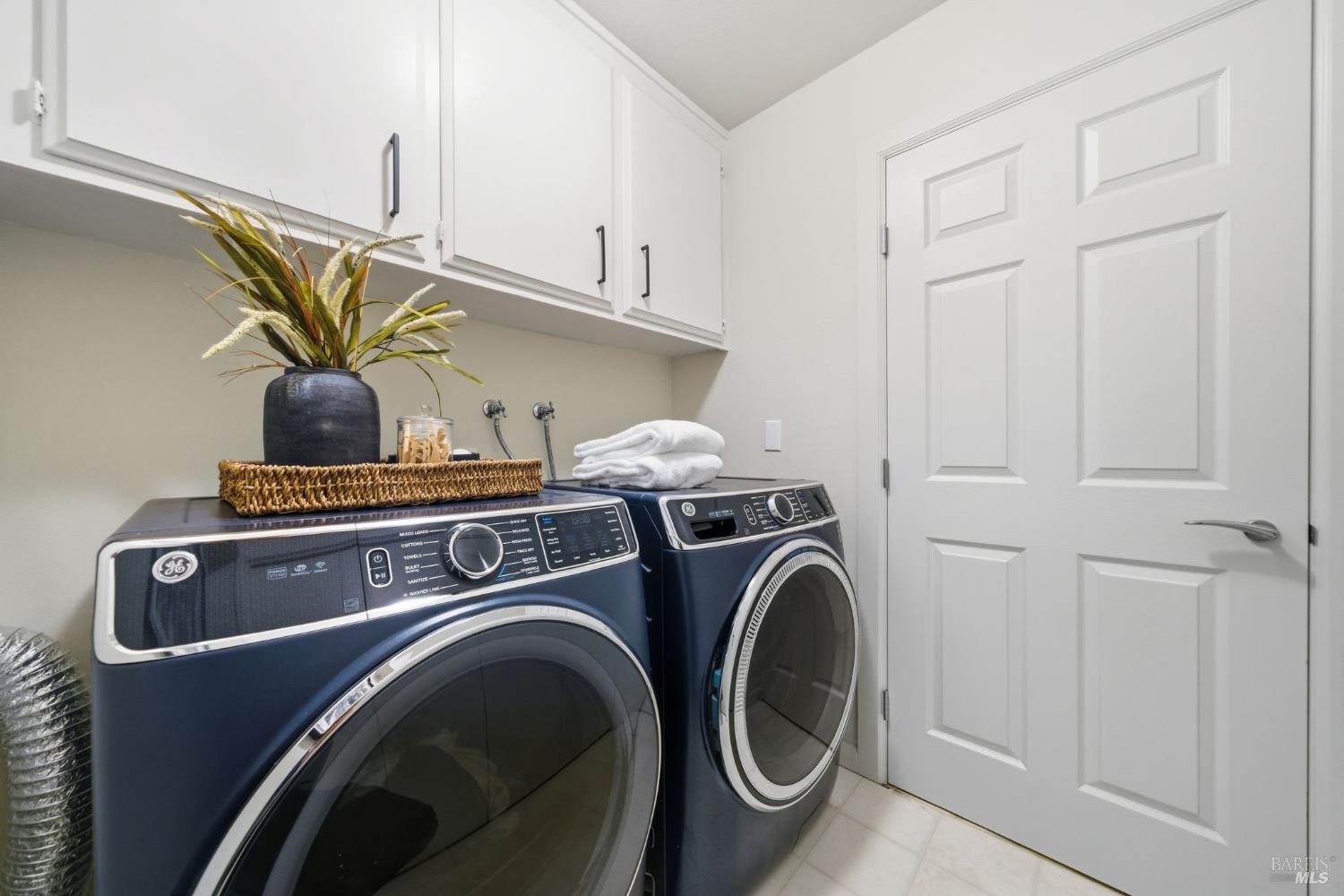 370 Vía La Cumbre Greenbrae, CA 94904 - Photo 34 of 44