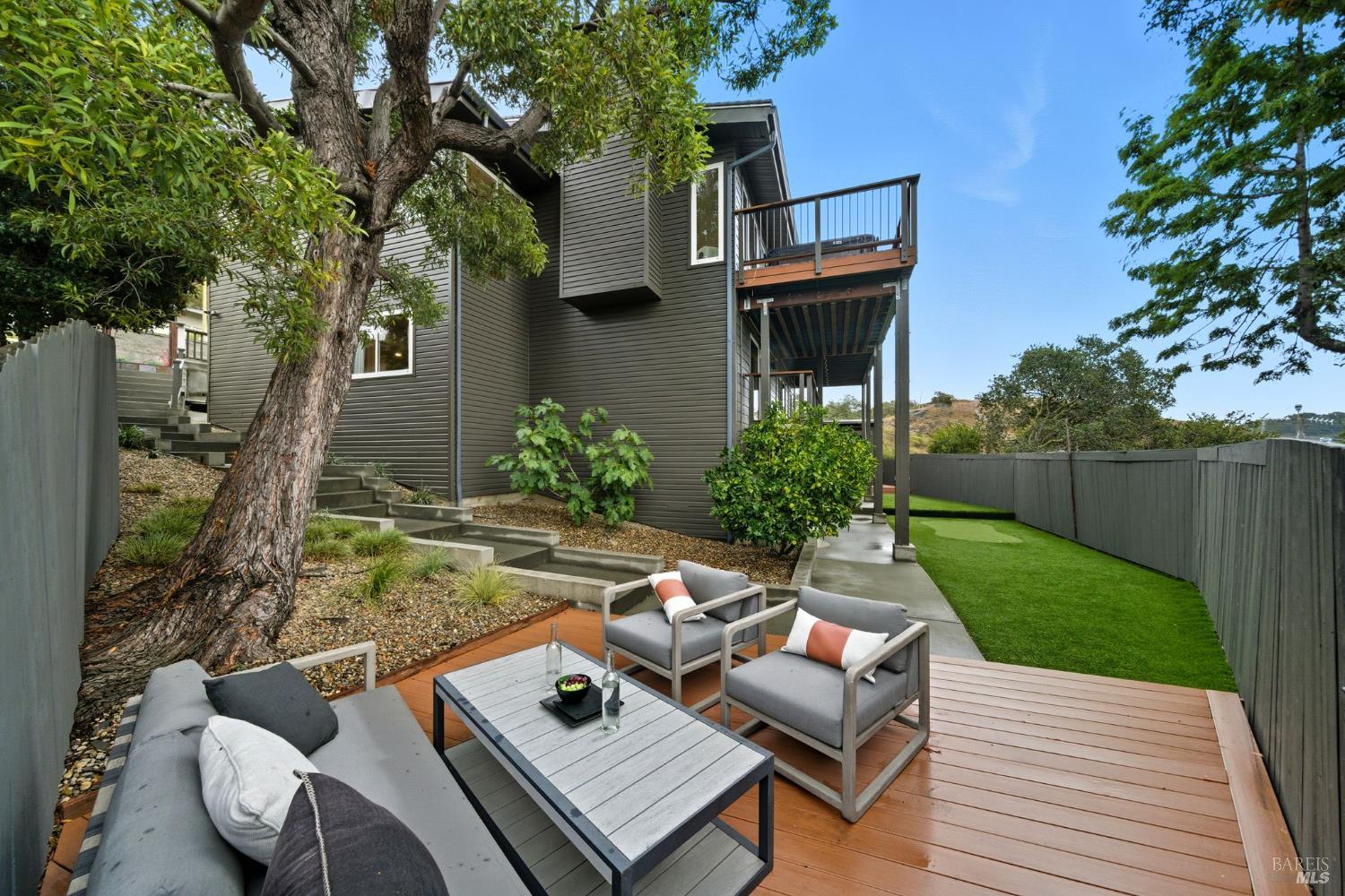 370 Vía La Cumbre Greenbrae, CA 94904 - Photo 40 of 44