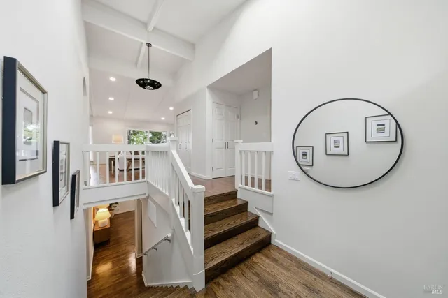 $1,849,000 | 370 VÃa La Cumbre, Greenbrae, CA 94904