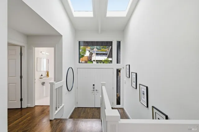 $1,849,000 | 370 VÃa La Cumbre, Greenbrae, CA 94904