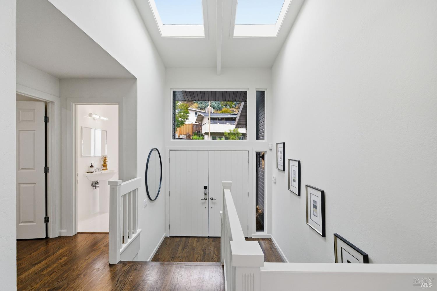 370 Vía La Cumbre Greenbrae, CA 94904 - Photo 6 of 44