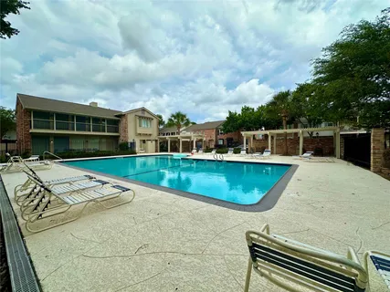 $260,000 | 5849 Sugar Hill Drive, Houston, TX 77057