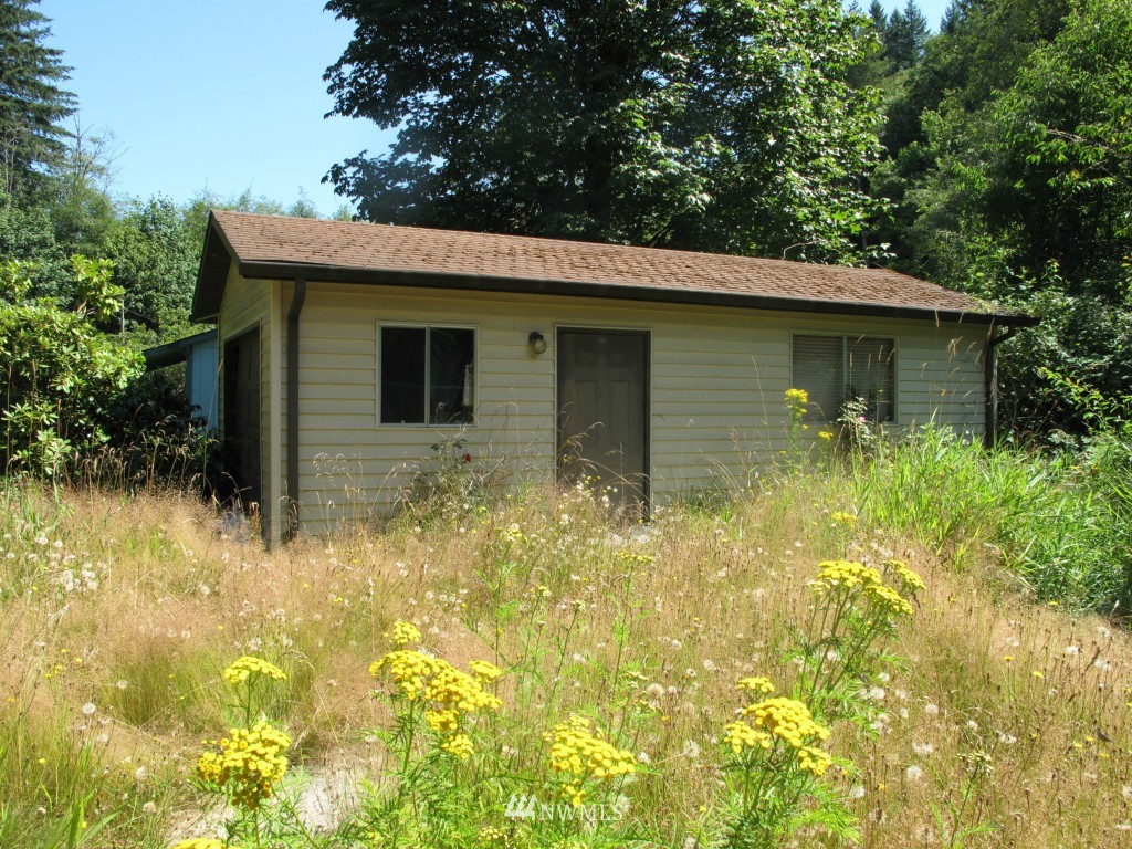 141 Northeast River Road Tahuya, WA 98588 - Photo 4 of 11 Gallery Image 4