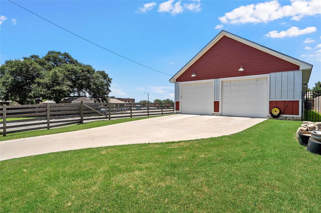 3226 Pine Avenue Waco, TX 76708 - Photo 27 of 36